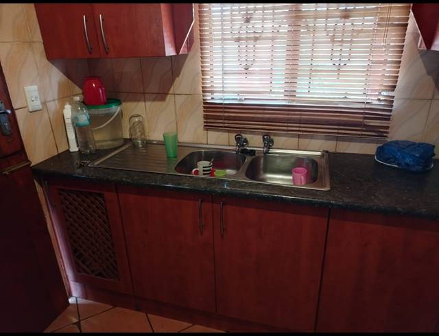 3 BEDROOM HOUSE FOR SALE IN SOSHANGUVE B